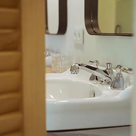מלון Yacht Boheme Hotel-boutique Class - Adults Only 4*