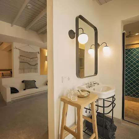 מלון Yacht Boheme Hotel-boutique Class - Adults Only