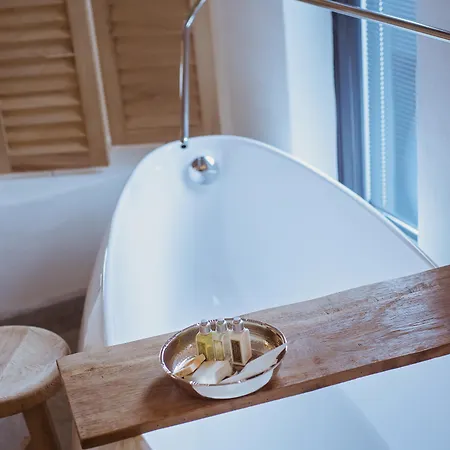 Yacht Boheme Hotel-boutique Class - Adults Only מלון 4*