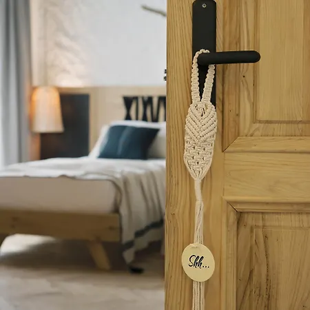Yacht Boheme Hotel-boutique Class - Adults Only מלון